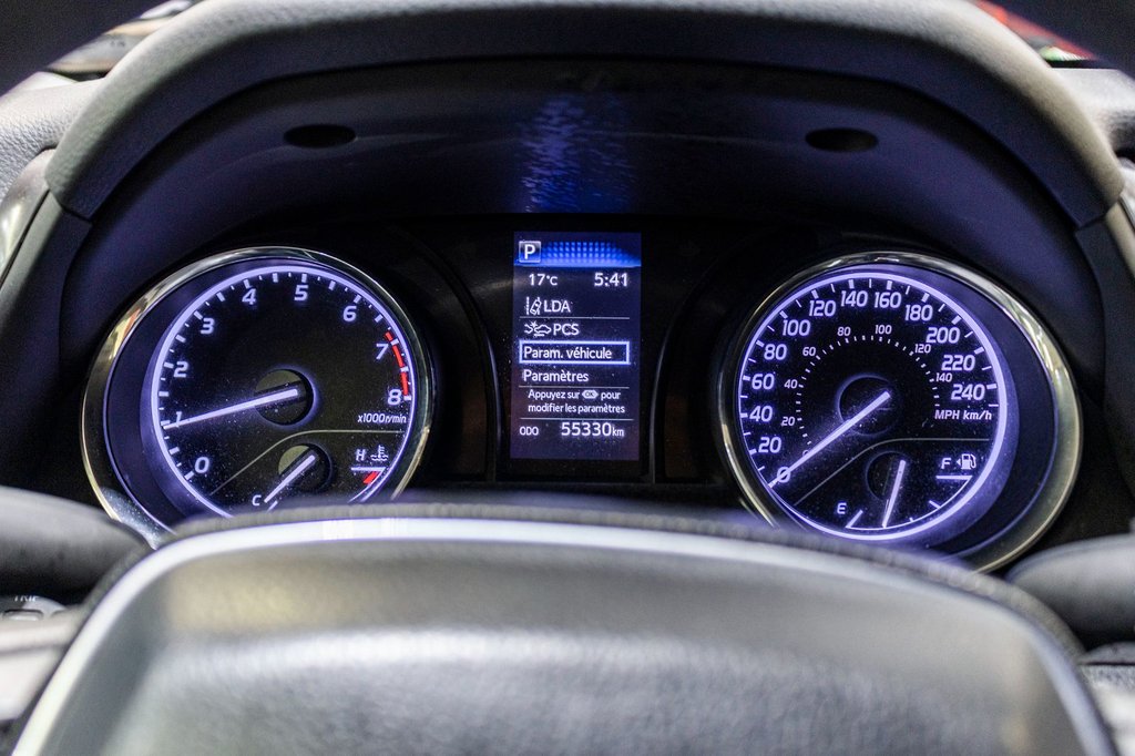 Toyota Camry LE 2020 à Saint-Jérôme, Québec - 16 - w1024h768px