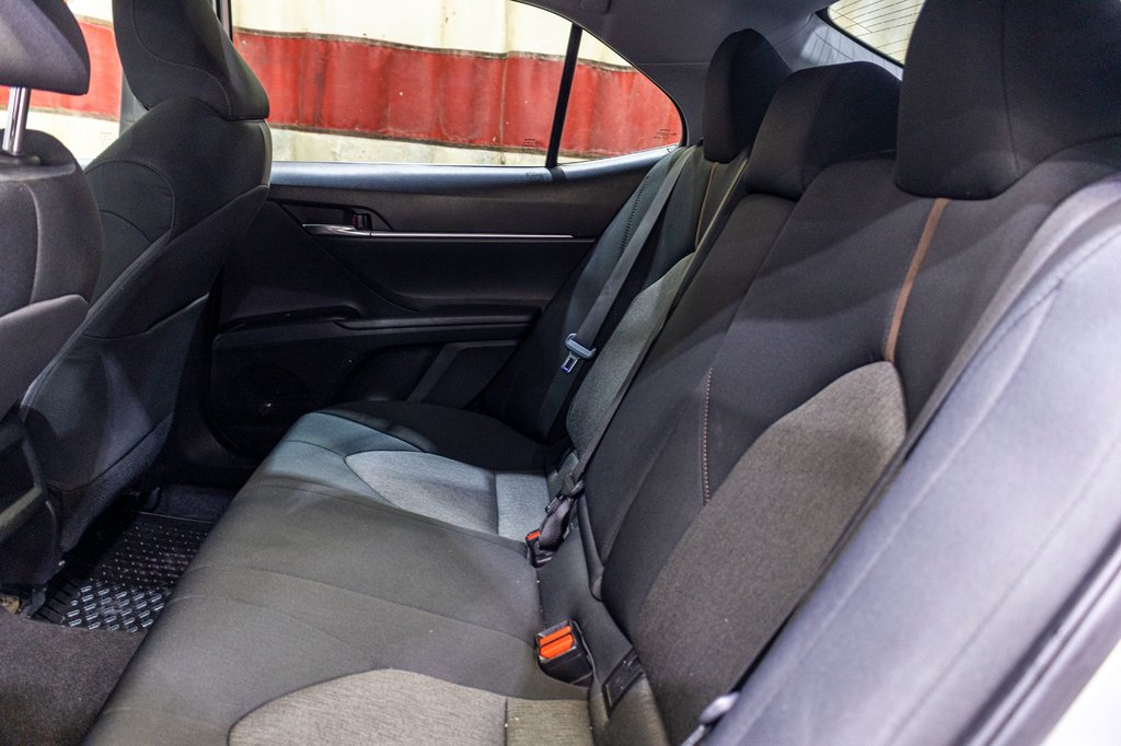 Toyota Camry LE 2020 à Saint-Jérôme, Québec - 26 - w1024h768px