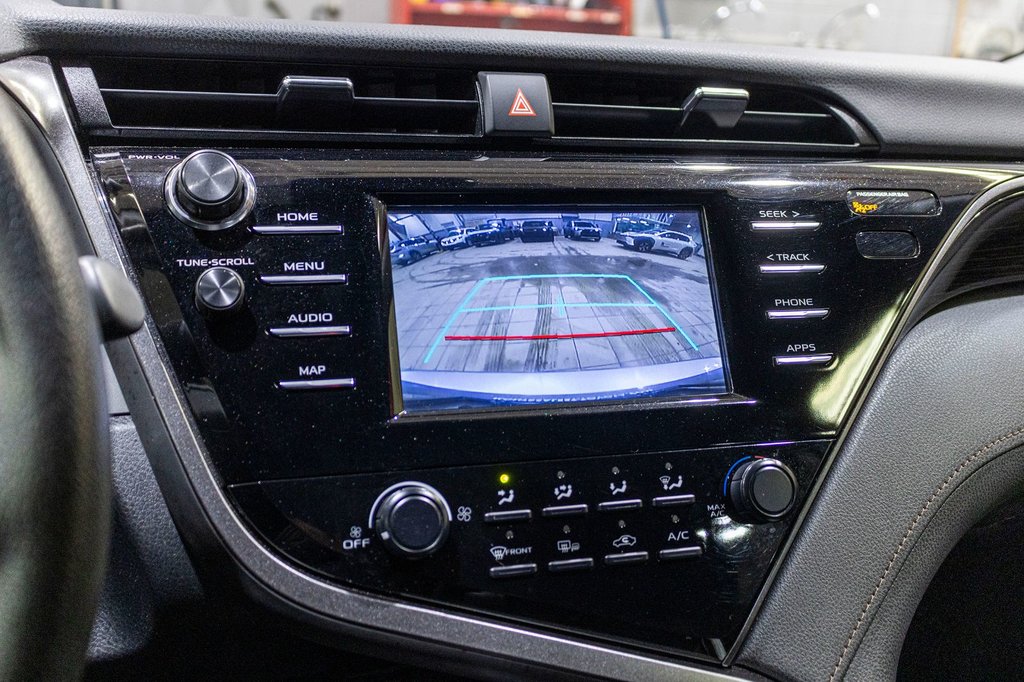 Toyota Camry LE 2020 à Saint-Jérôme, Québec - 14 - w1024h768px