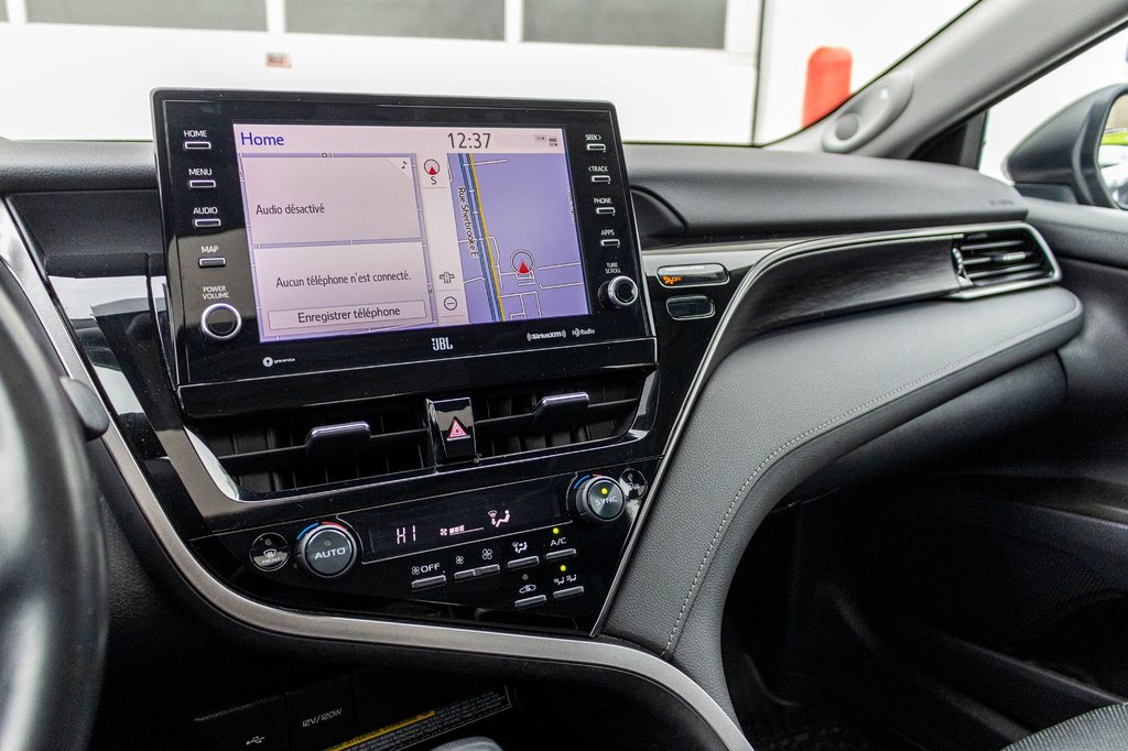 Toyota Camry Hybrid XLE 2021 à Charlemagne, Québec - 13 - w1024h768px