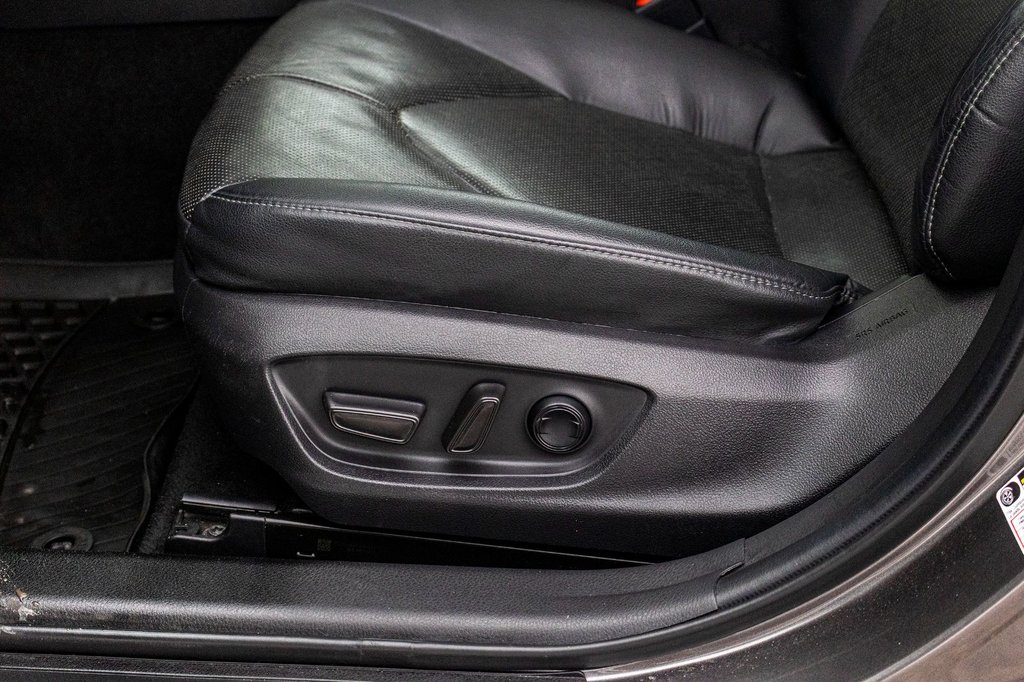 Toyota Camry Hybrid XLE 2021 à Charlemagne, Québec - 26 - w1024h768px