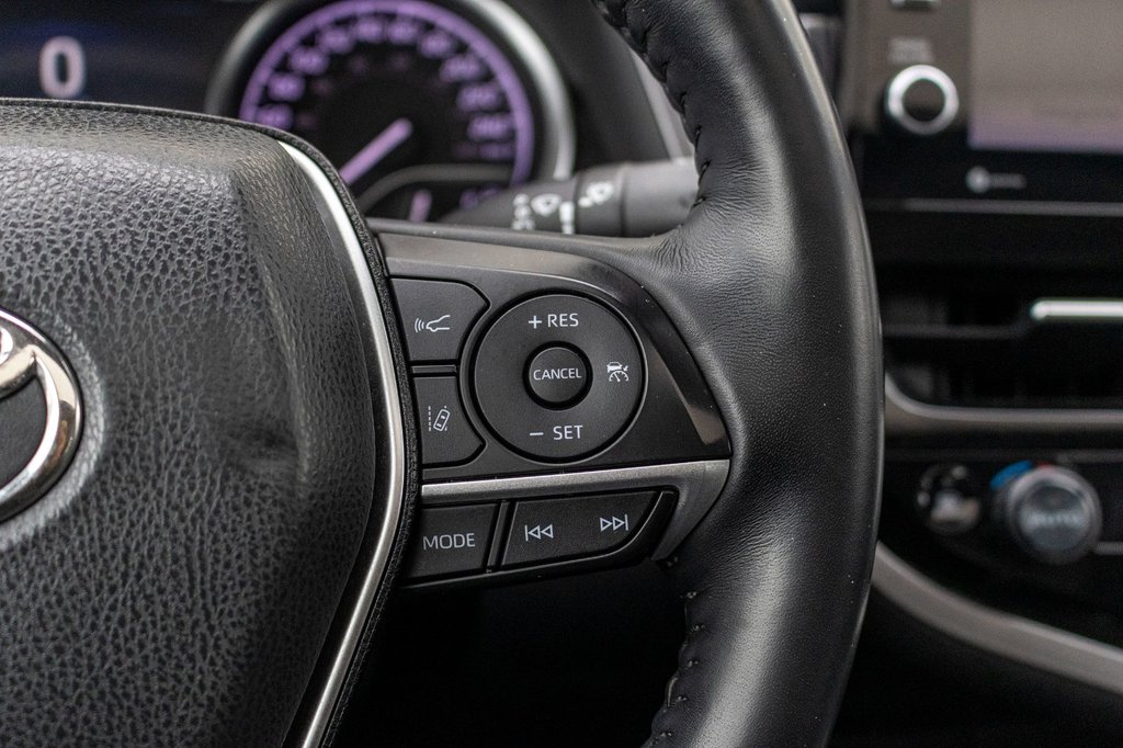 Toyota Camry Hybrid XLE 2021 à Charlemagne, Québec - 12 - w1024h768px