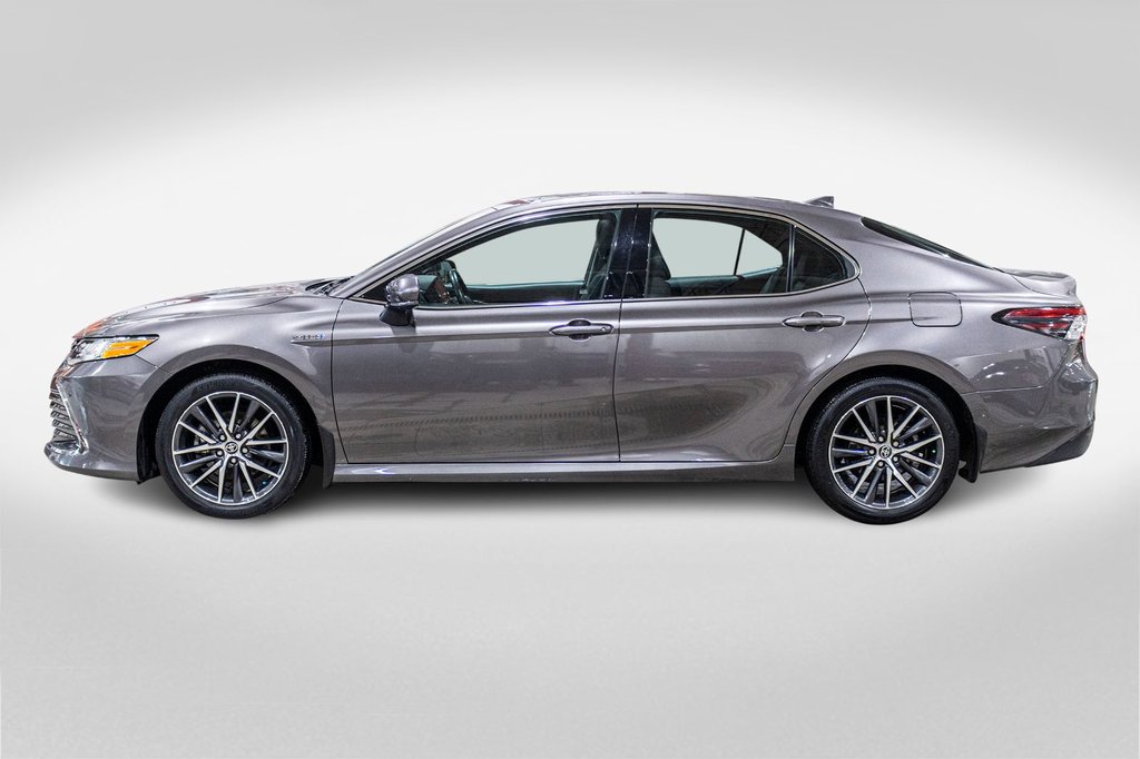 Toyota Camry Hybrid XLE 2021 à Charlemagne, Québec - 3 - w1024h768px