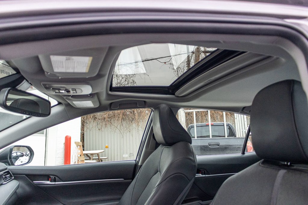 Toyota Camry Hybrid XLE 2021 à Charlemagne, Québec - 28 - w1024h768px