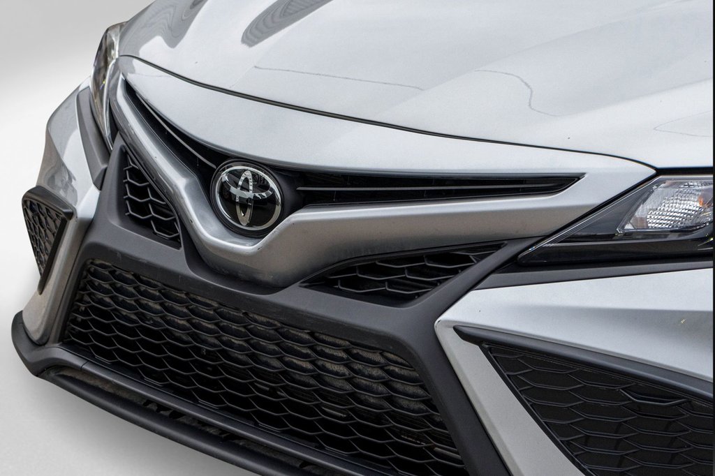 Toyota Camry SE AWD **CUIR+CARPLAY+CAMÉRA+MAG** 2023 à Saint-Jérôme, Québec - 31 - w1024h768px