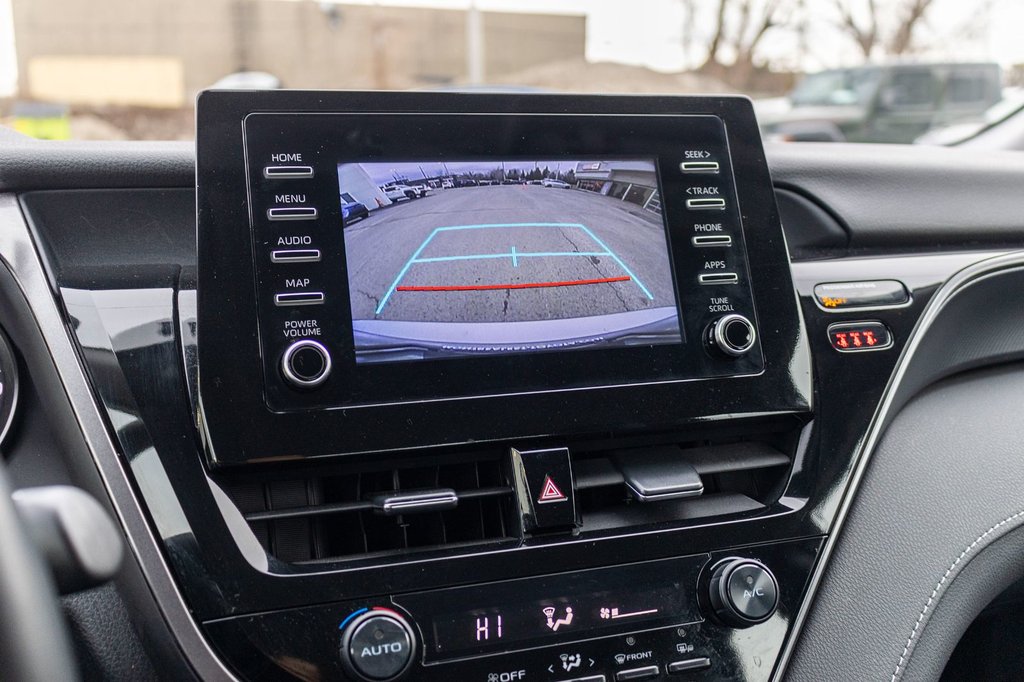 Toyota Camry SE AWD **CUIR+CARPLAY+CAMÉRA+MAG** 2023 à Saint-Jérôme, Québec - 16 - w1024h768px
