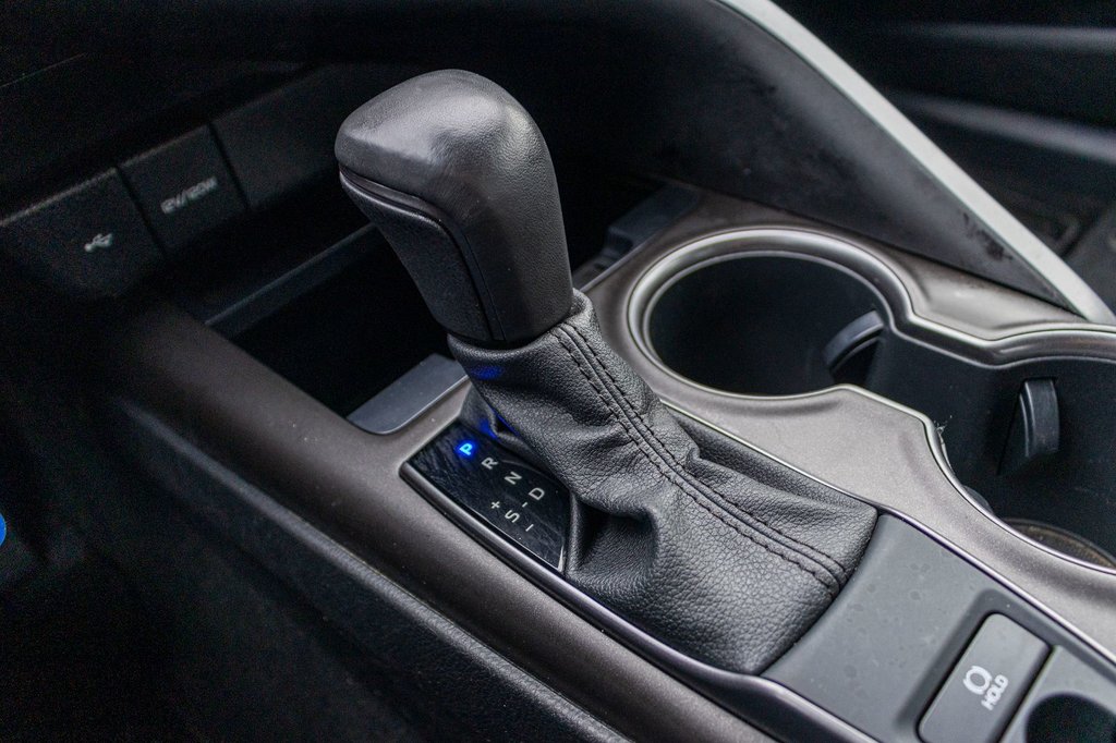 Toyota Camry SE AWD **CUIR+CARPLAY+CAMÉRA+MAG** 2023 à Saint-Jérôme, Québec - 15 - w1024h768px