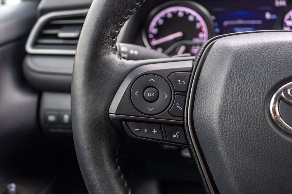 Toyota Camry SE AWD **CUIR+CARPLAY+CAMÉRA+MAG** 2023 à Saint-Jérôme, Québec - 11 - w1024h768px