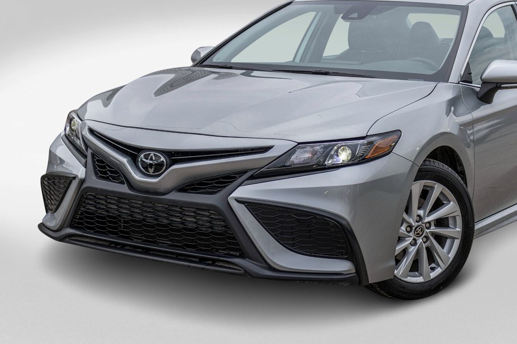 Toyota Camry SE AWD **CUIR+CARPLAY+CAMÉRA+MAG** 2023 à Saint-Jérôme, Québec - 30 - w1024h768px