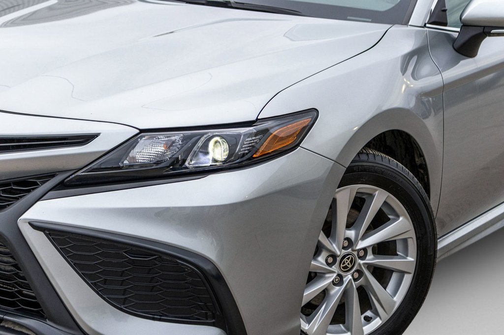 Toyota Camry SE AWD **CUIR+CARPLAY+CAMÉRA+MAG** 2023 à Saint-Jérôme, Québec - 32 - w1024h768px