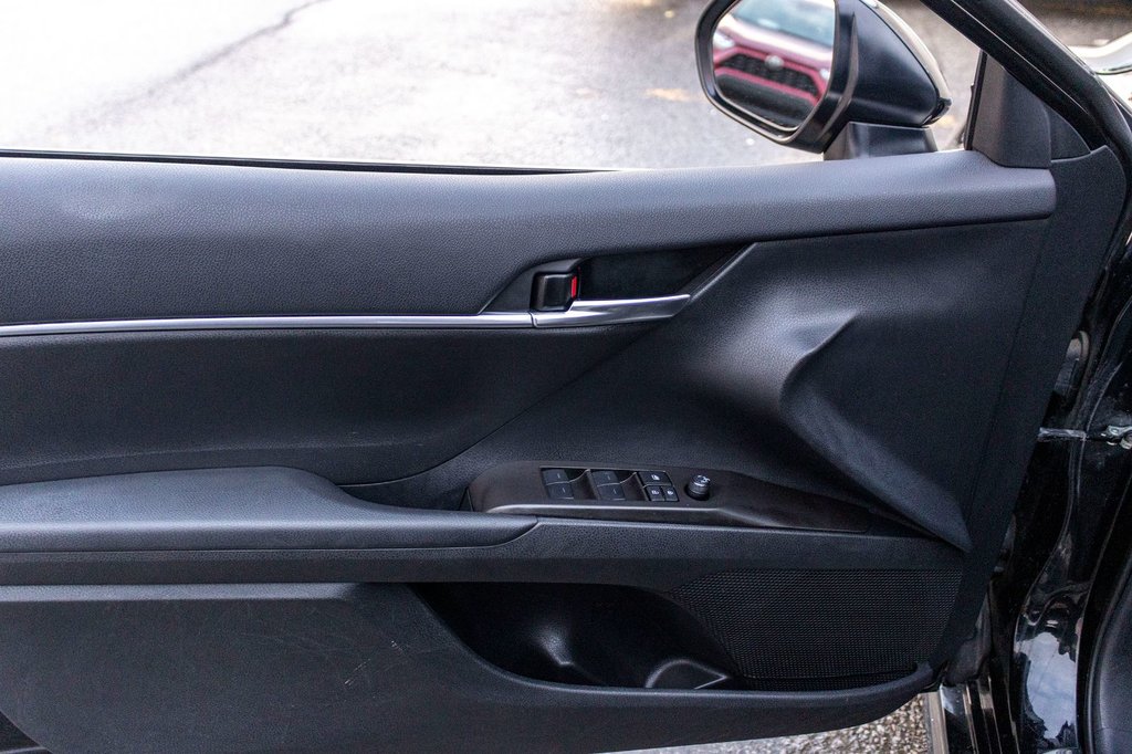 2024 Toyota Camry SE in Charlemagne, Quebec - 26 - w1024h768px