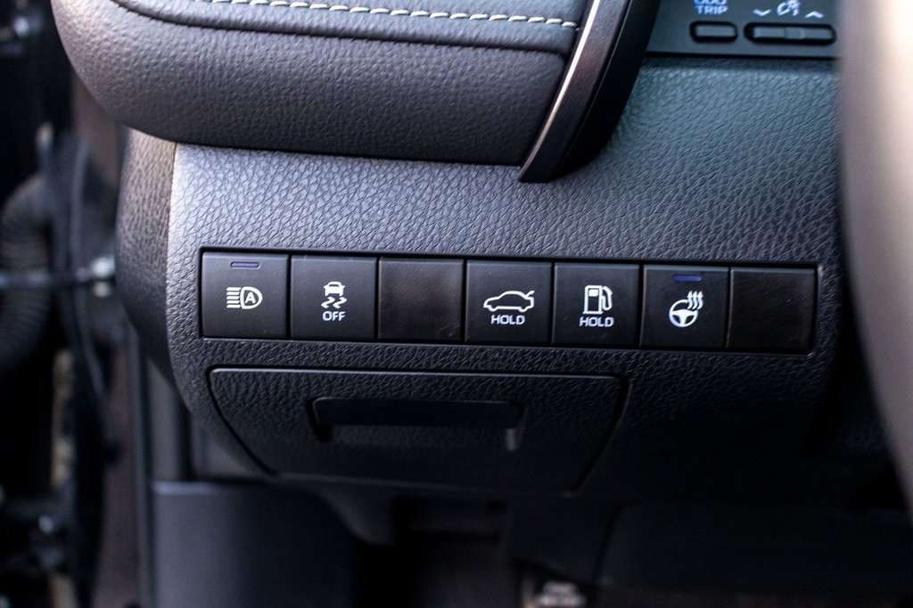 2024 Toyota Camry SE in Charlemagne, Quebec - 20 - w1024h768px