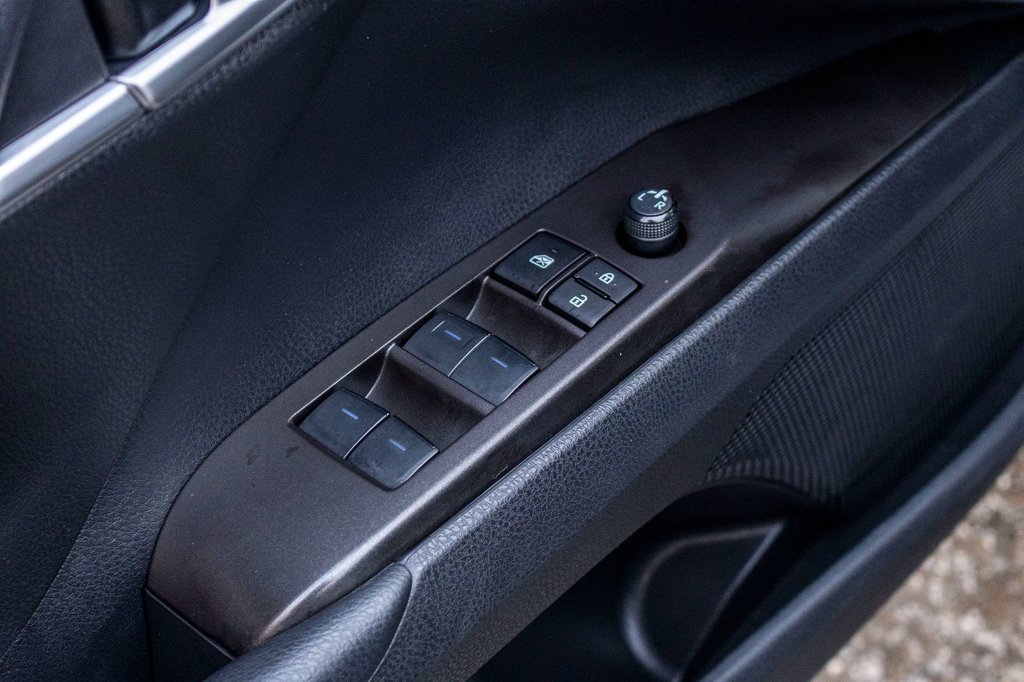 2024 Toyota Camry SE in Charlemagne, Quebec - 27 - w1024h768px