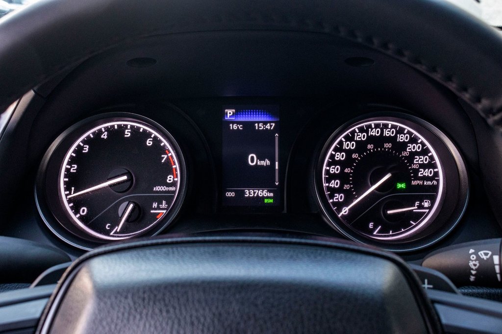 2024 Toyota Camry SE in Charlemagne, Quebec - 17 - w1024h768px