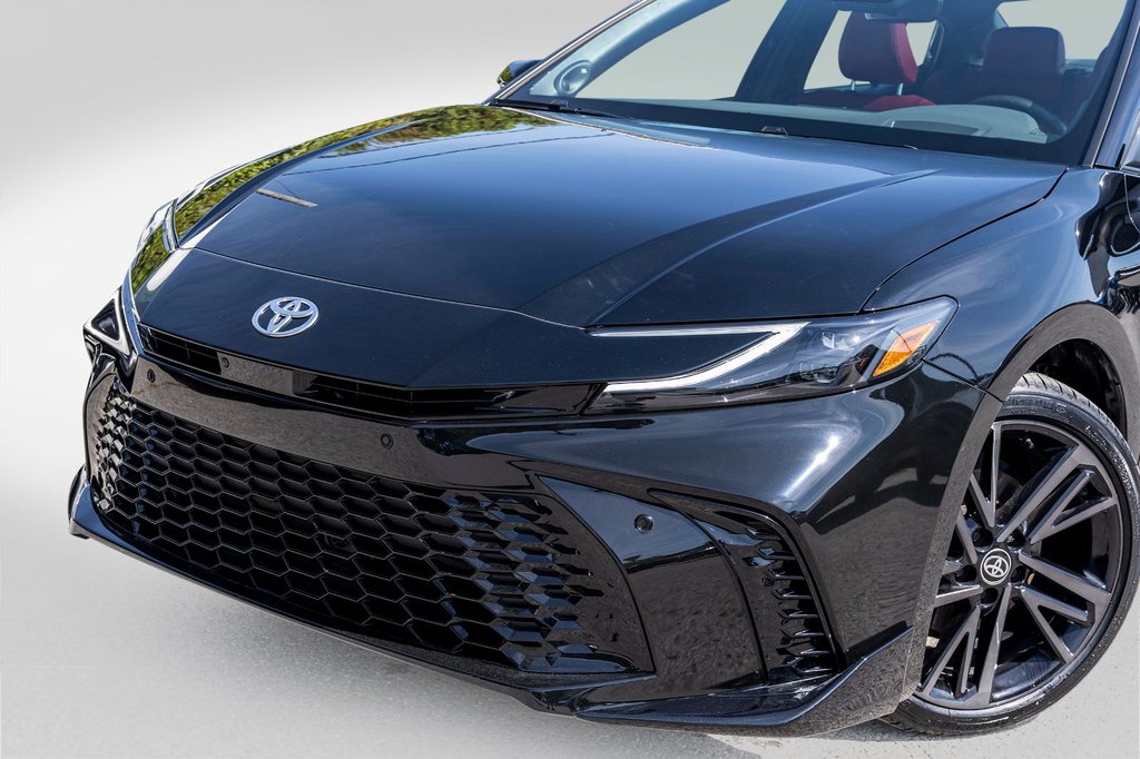Toyota Camry Hybride XSE **CUIR ROUGE+TOIT PANO+19PO+JBL+CAMÉRA 360** 2025 à Charlemagne, Québec - 28 - w1024h768px