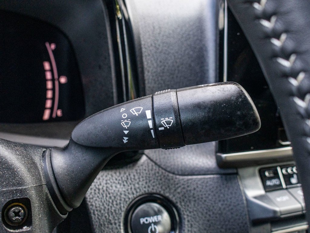 2025 Toyota Camry SE AMÉLIORÉ AWD **JAMAIS ACCIDENTÉ+TOIT+MAG+CUIR** in Saint-Jérôme, Quebec - 21 - w1024h768px