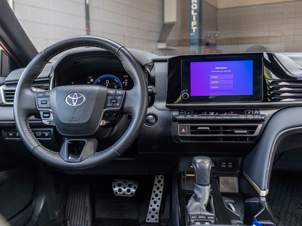 2025 Toyota Camry SE AMÉLIORÉ AWD **JAMAIS ACCIDENTÉ+TOIT+MAG+CUIR** in Saint-Jérôme, Quebec - 8 - w1024h768px