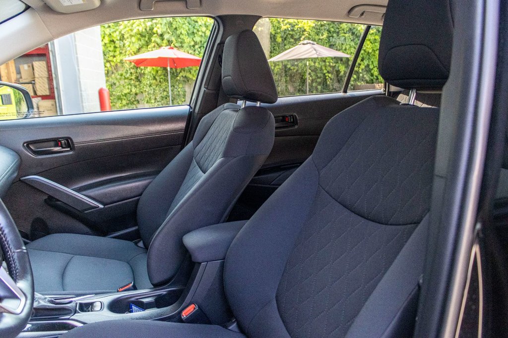 Toyota COROLLA CROSS LE **JAMAIS ACCIDENTÉ+CARPLAY+CAMÉRA+MAG** 2022 à Charlemagne, Québec - 25 - w1024h768px