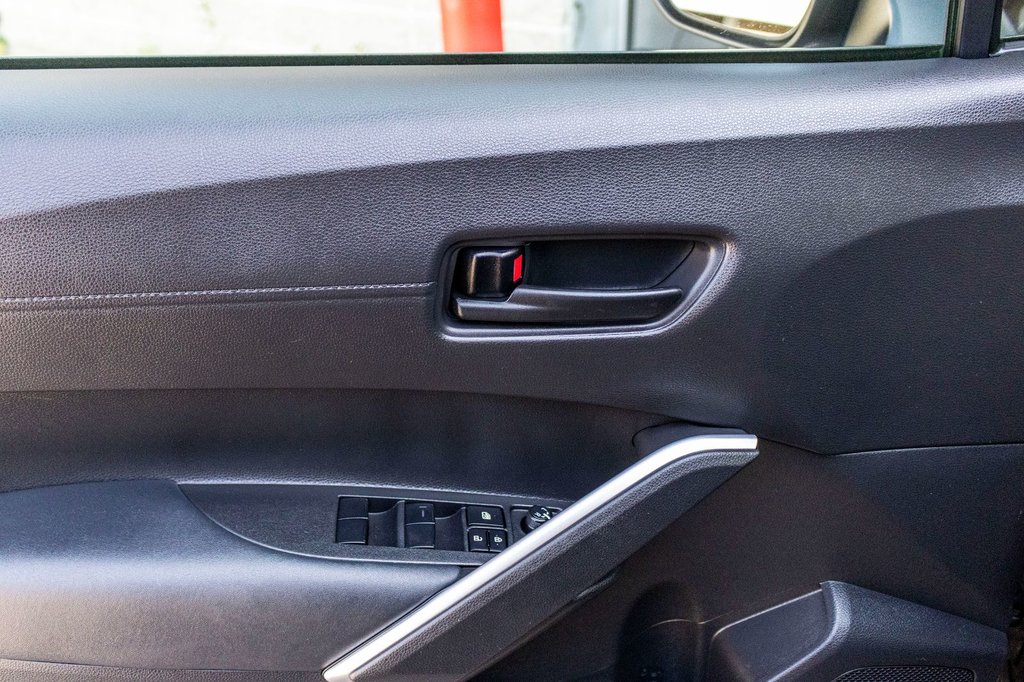 Toyota COROLLA CROSS LE **JAMAIS ACCIDENTÉ+CARPLAY+CAMÉRA+MAG** 2022 à Charlemagne, Québec - 26 - w1024h768px