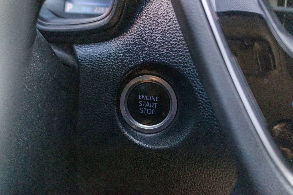 Toyota COROLLA CROSS LE **JAMAIS ACCIDENTÉ+CARPLAY+CAMÉRA+MAG** 2022 à Charlemagne, Québec - 20 - w1024h768px