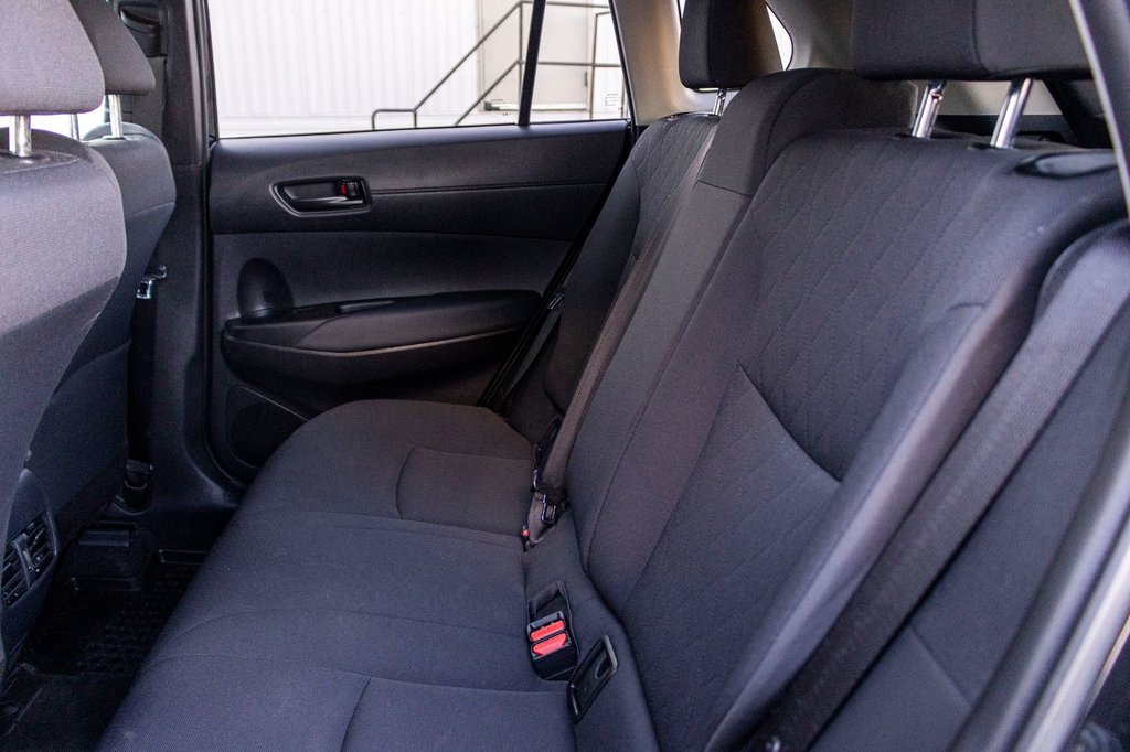2022 Toyota Corolla Cross LE AWD **JAMAIS ACCIDENTÉ+CARPLAY+CAMÉRA+MAG** in Charlemagne, Quebec - 30 - w1024h768px