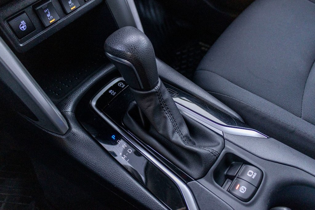 2022 Toyota Corolla Cross LE AWD **JAMAIS ACCIDENTÉ+CARPLAY+CAMÉRA+MAG** in Charlemagne, Quebec - 17 - w1024h768px