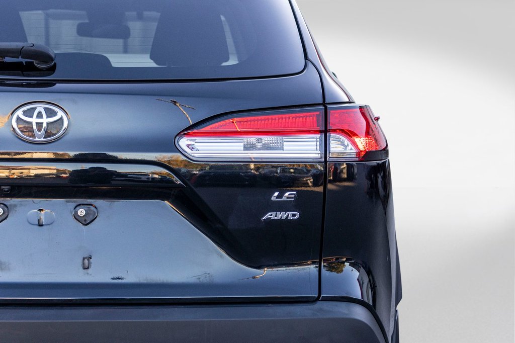 2022 Toyota Corolla Cross LE AWD **JAMAIS ACCIDENTÉ+CARPLAY+CAMÉRA+MAG** in Charlemagne, Quebec - 34 - w1024h768px