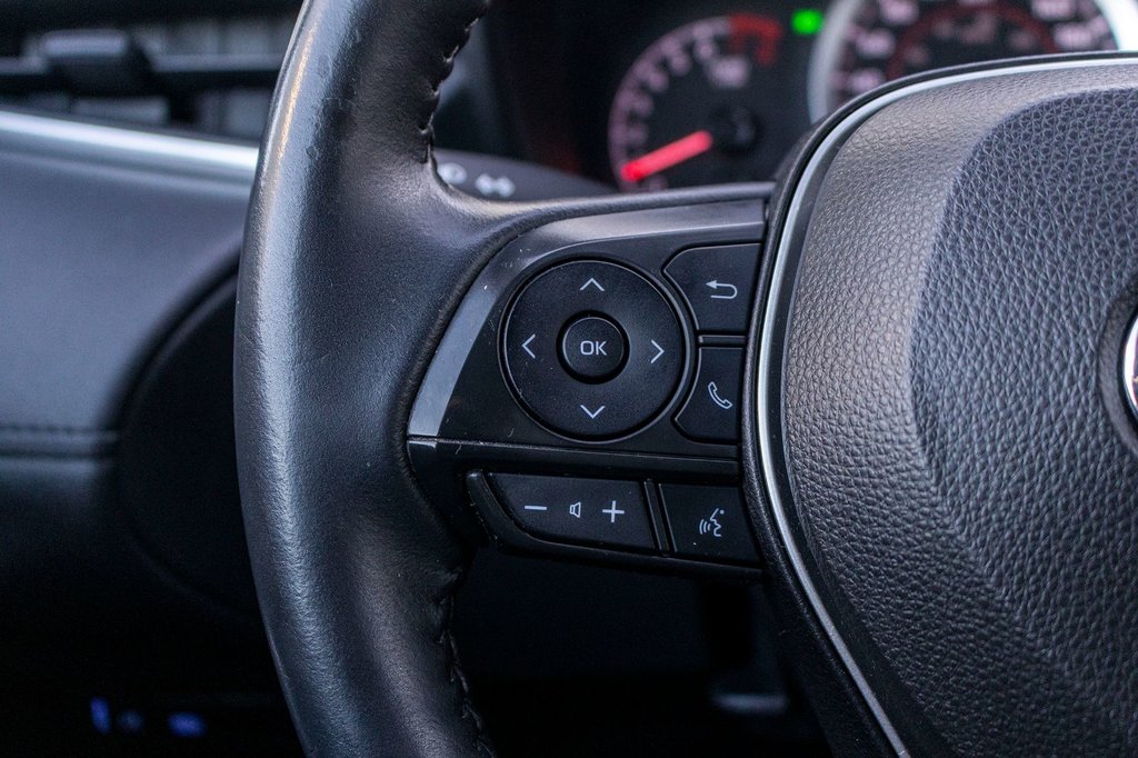 2022 Toyota Corolla Cross LE AWD **JAMAIS ACCIDENTÉ+CARPLAY+CAMÉRA+MAG** in Charlemagne, Quebec - 12 - w1024h768px