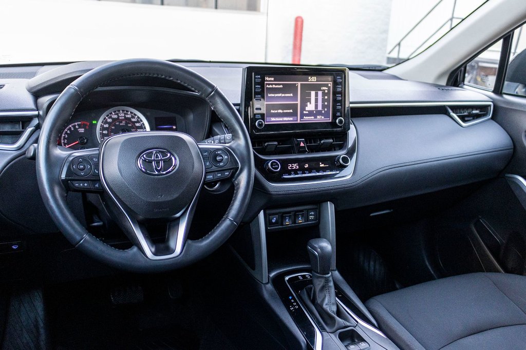 2022 Toyota Corolla Cross LE AWD **JAMAIS ACCIDENTÉ+CARPLAY+CAMÉRA+MAG** in Charlemagne, Quebec - 7 - w1024h768px