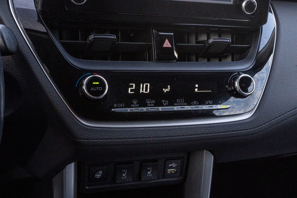 2022 Toyota Corolla Cross LE AWD **JAMAIS ACCIDENTÉ+CARPLAY+CAMÉRA+MAG** in Charlemagne, Quebec - 13 - w1024h768px