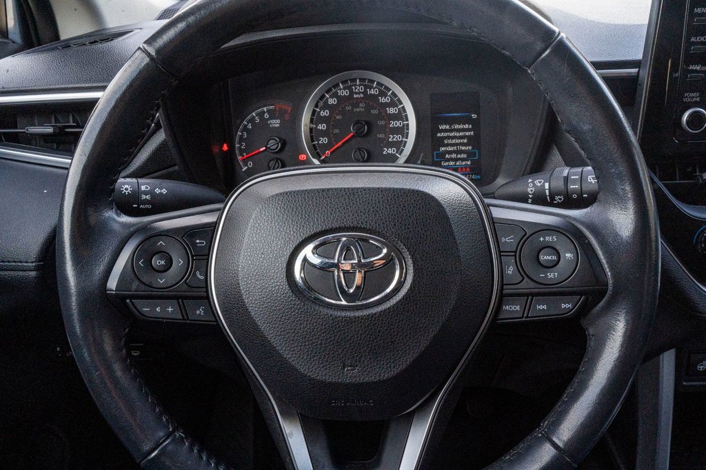 2022 Toyota Corolla Cross LE AWD **JAMAIS ACCIDENTÉ+CARPLAY+CAMÉRA+MAG** in Charlemagne, Quebec - 8 - w1024h768px