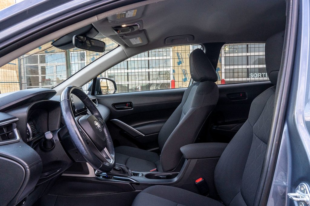 2022 Toyota Corolla Cross LE AWD **JAMAIS ACCIDENTÉ+CARPLAY+CAMÉRA+MAG** in Charlemagne, Quebec - 18 - w1024h768px