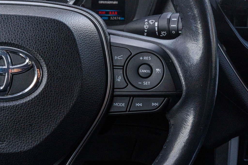 2022 Toyota Corolla Cross LE AWD **JAMAIS ACCIDENTÉ+CARPLAY+CAMÉRA+MAG** in Charlemagne, Quebec - 10 - w1024h768px