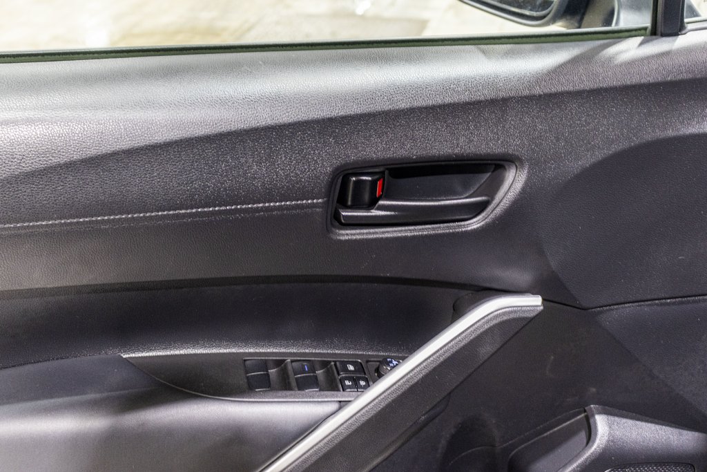 Toyota Corolla Cross LE AWD PREMIUM **JAMAIS ACCIDENTÉ+TOIT+MAG** 2022 à Charlemagne, Québec - 29 - w1024h768px