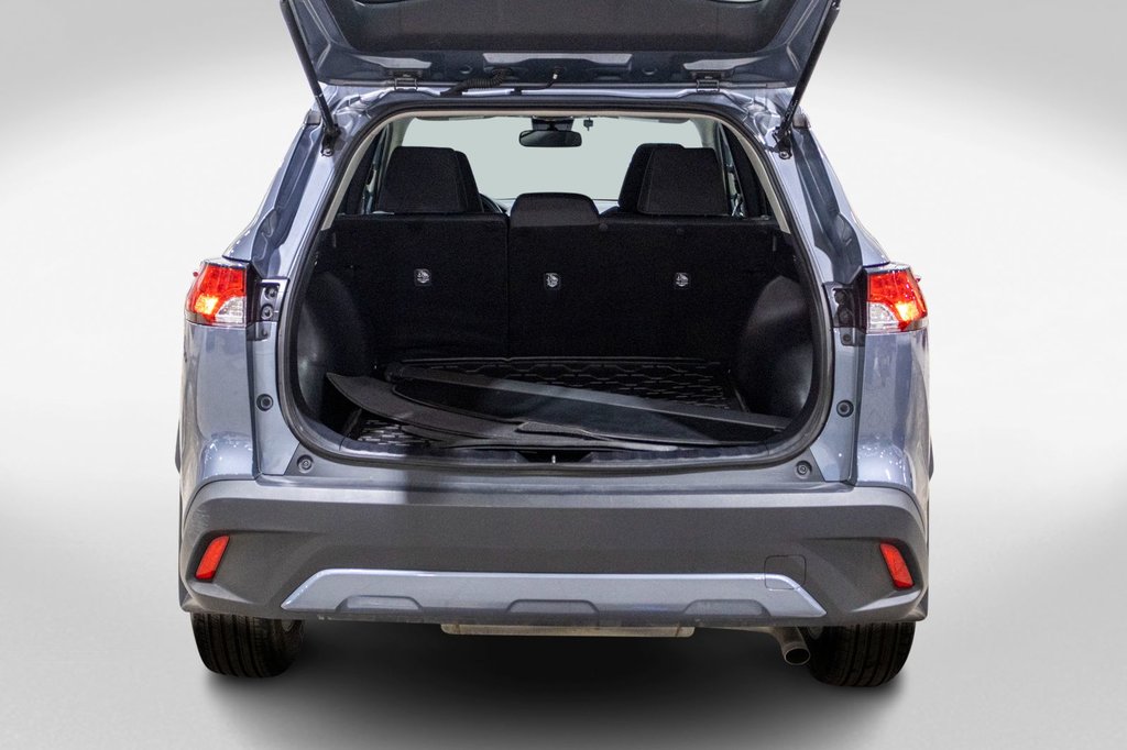 Toyota Corolla Cross LE AWD PREMIUM **JAMAIS ACCIDENTÉ+TOIT+MAG** 2022 à Charlemagne, Québec - 32 - w1024h768px