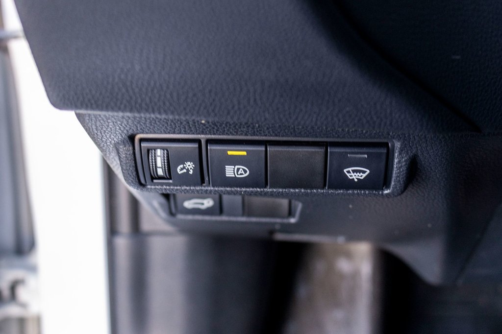 Toyota Corolla Cross XLE AWD **JAMAIS ACCIDENTÉ+CUIR+TOIT+JBL+CARPLAY** 2022 à Saint-Jérôme, Québec - 22 - w1024h768px