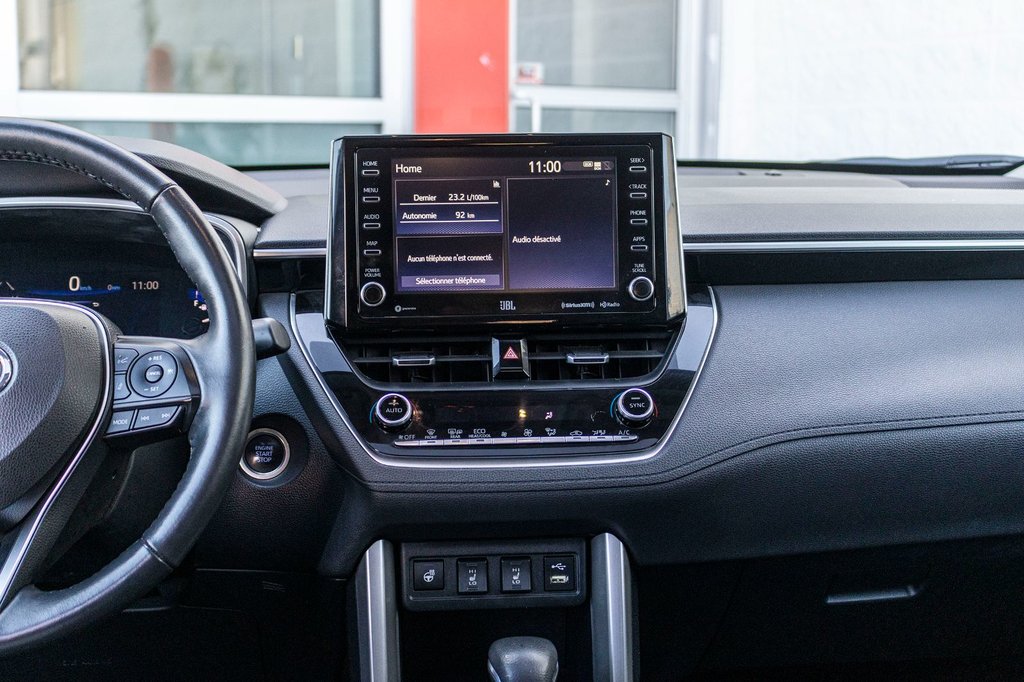 Toyota Corolla Cross XLE AWD **JAMAIS ACCIDENTÉ+CUIR+TOIT+JBL+CARPLAY** 2022 à Saint-Jérôme, Québec - 9 - w1024h768px
