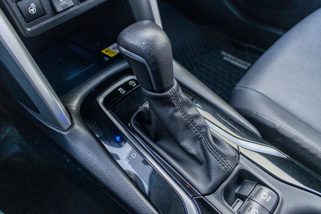 Toyota Corolla Cross XLE AWD **JAMAIS ACCIDENTÉ+CUIR+TOIT+JBL+CARPLAY** 2022 à Saint-Jérôme, Québec - 15 - w1024h768px