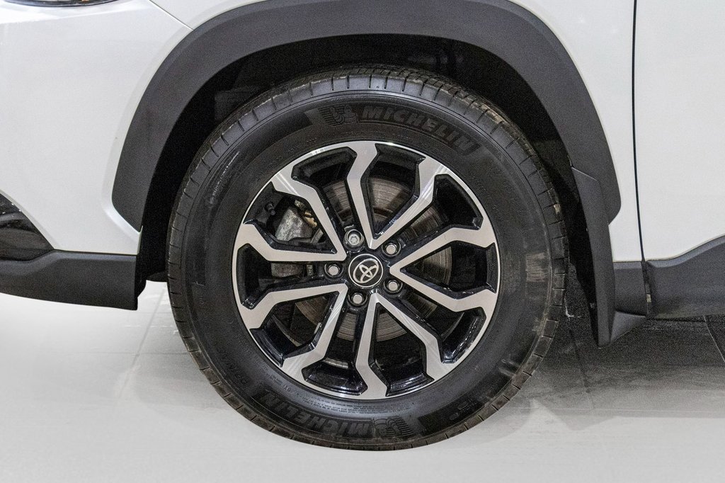 Toyota Corolla Cross hybride 2023 à Charlemagne, Québec - 33 - w1024h768px