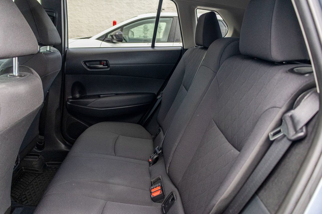 2023 Toyota Corolla Cross LE in Charlemagne, Quebec - 29 - w1024h768px