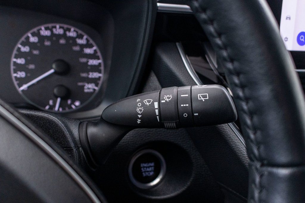 2023 Toyota Corolla Cross LE in Charlemagne, Quebec - 20 - w1024h768px