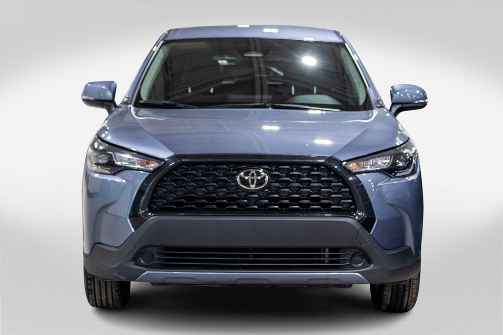 2023 Toyota Corolla Cross LE in Charlemagne, Quebec - 2 - w1024h768px