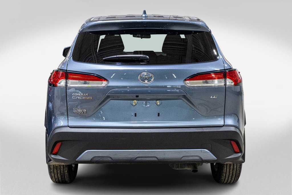 2023 Toyota Corolla Cross LE in Charlemagne, Quebec - 5 - w1024h768px