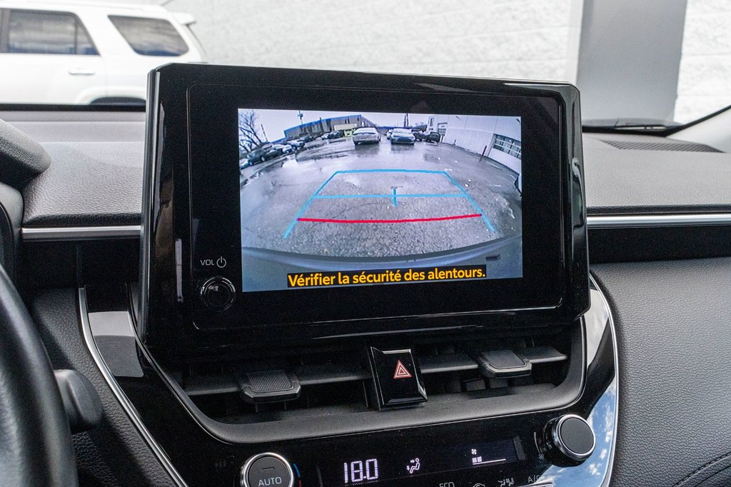 2023 Toyota Corolla Cross LE in Charlemagne, Quebec - 17 - w1024h768px