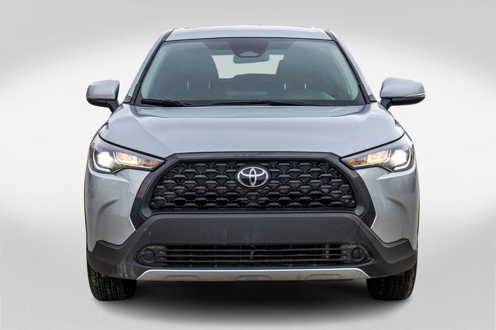 Toyota Corolla Cross LE AWD **JAMAIS ACCIDENTÉ+CARPLAY+CAMÉRA** 2023 à Charlemagne, Québec - 2 - w1024h768px