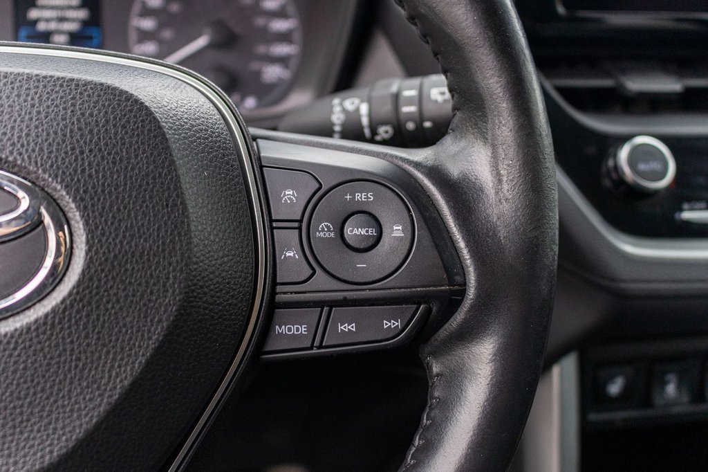 Toyota Corolla Cross LE AWD **JAMAIS ACCIDENTÉ+CARPLAY+CAMÉRA** 2023 à Charlemagne, Québec - 12 - w1024h768px