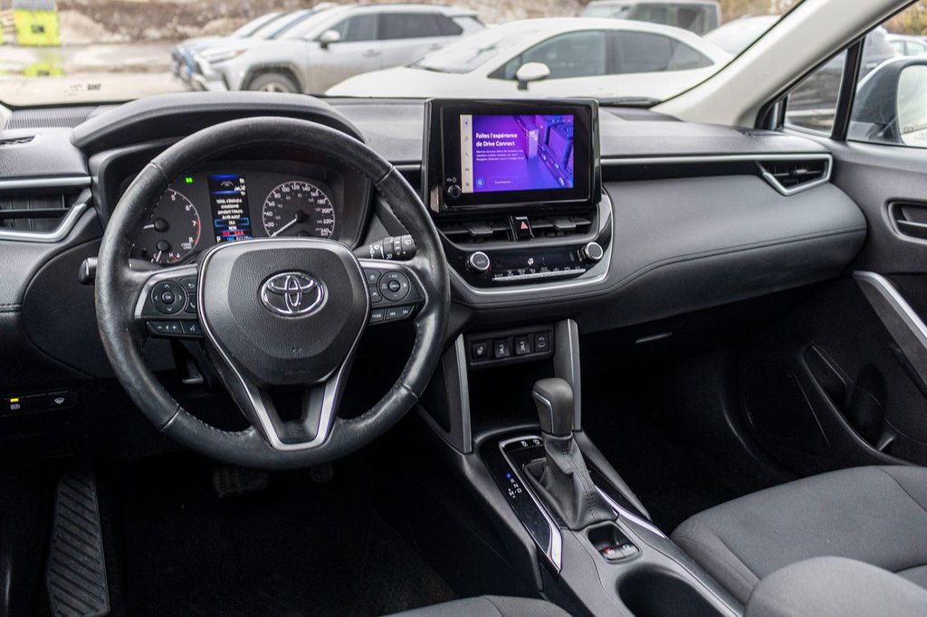 Toyota Corolla Cross LE AWD **JAMAIS ACCIDENTÉ+CARPLAY+CAMÉRA** 2023 à Charlemagne, Québec - 7 - w1024h768px
