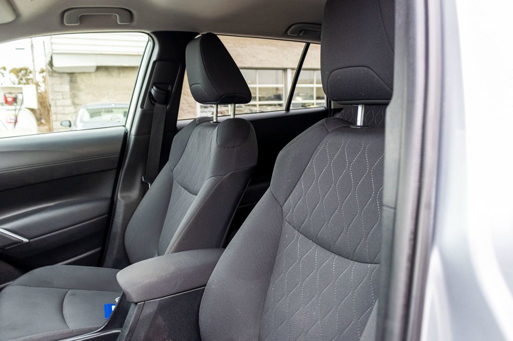 Toyota Corolla Cross LE AWD **JAMAIS ACCIDENTÉ+CARPLAY+CAMÉRA** 2023 à Charlemagne, Québec - 26 - w1024h768px