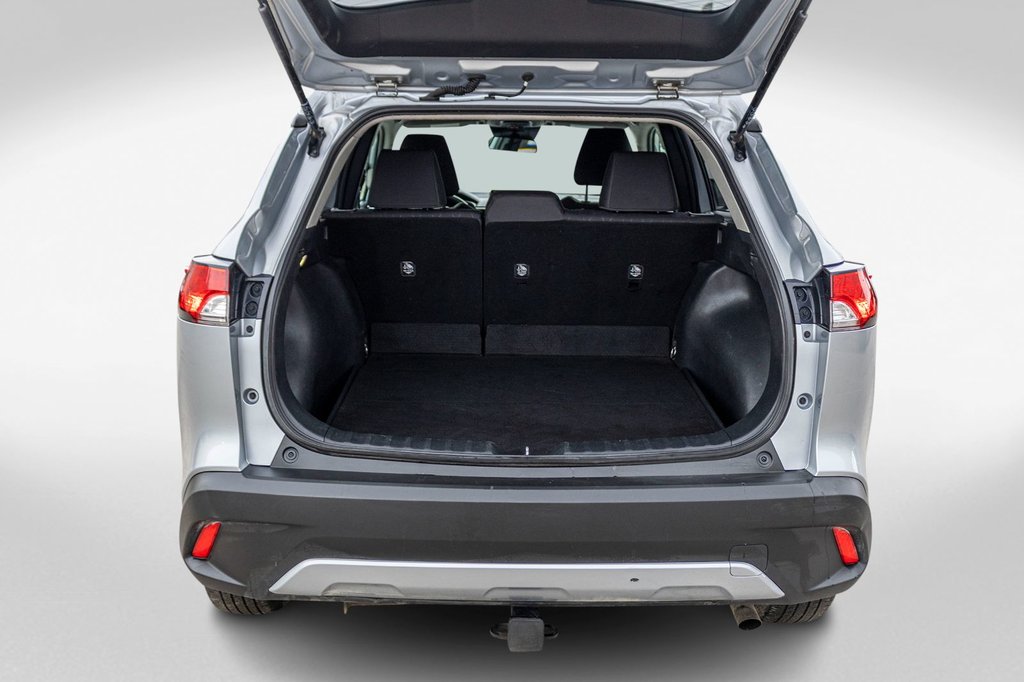 Toyota Corolla Cross LE AWD **JAMAIS ACCIDENTÉ+CARPLAY+CAMÉRA** 2023 à Charlemagne, Québec - 30 - w1024h768px