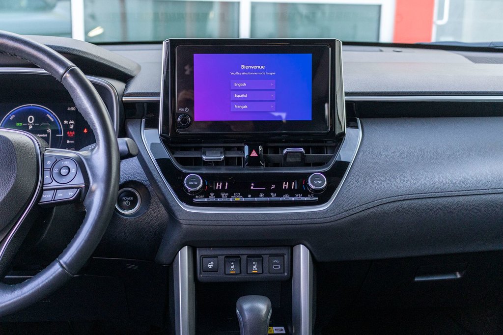 Toyota COROLLA CROSS HYBRIDE XSE 2023 à Charlemagne, Québec - 9 - w1024h768px